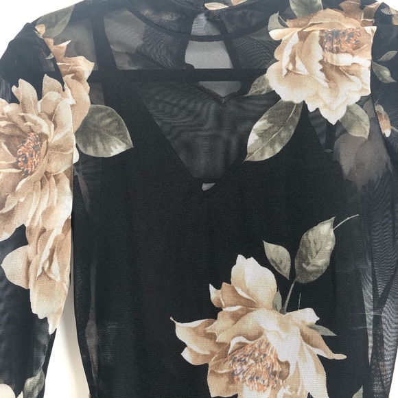 π HOST PICK π Never-worn sexy floral leotard - Picture 2 of 2